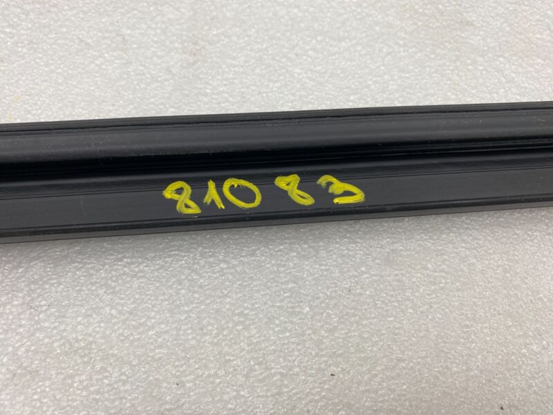 151694200A ⭕12-20 Tesla Model S Rear Left or Right Door Inner Belt Rubber Seal 1516942-00-A