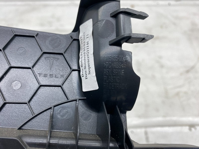 1105135 00 E ⭕ 2016-2020 Tesla Model X Right Spine Plastic Race Track Trim Panel 1105135-00-E
