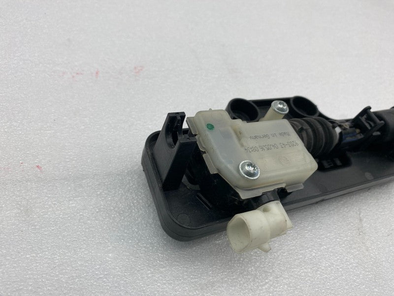 106181600B ⭕ 16-20 Model S X Front Left Secondary Hood Actuator Cable Release 1061816-00-B