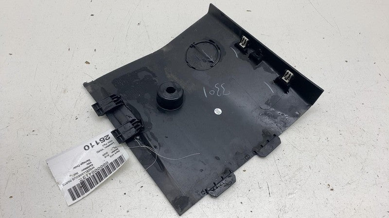 PT00742037A ⭕ 2025 Rivian R1S Rear Passenger Rocker Molding Cover Panel Right PT00742037-A