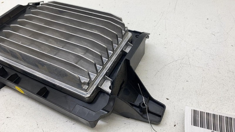 8Y0 035 465 A ⭕ 21-23 Audi E-Tron Quattro Sound System Amplifier Module w/ Retainer 8Y0035465A