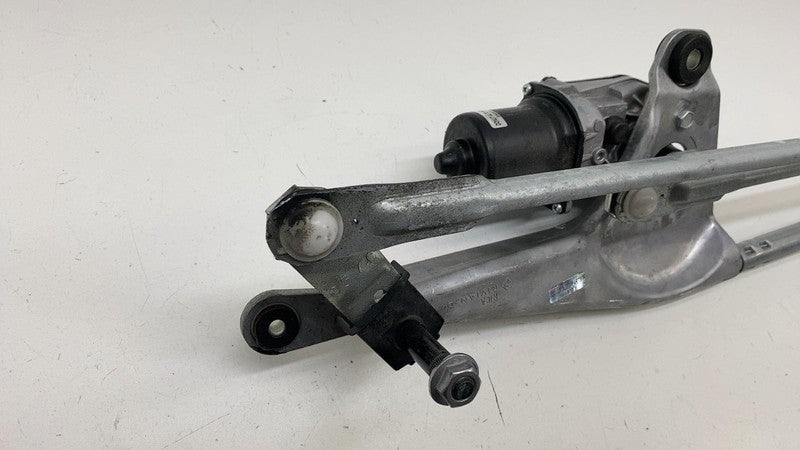 PT00002043K ⭕ 22-24 Rivian R1T R1S Front Windshield Wiper Linkage Transmission PT00002043-K