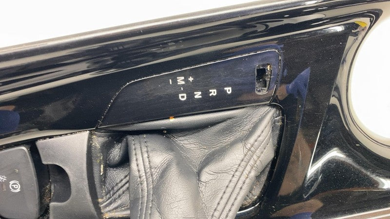 ⭕ 18-22 Toyota C-HR Transmission Gear Shifter Gaiter & Surround Trim A