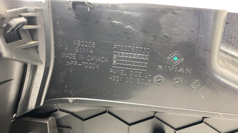 PT00242971C ⭕ 2025 Rivian R1S Front Floor Center Console Unit Black w/ Armrest Assembly OEM