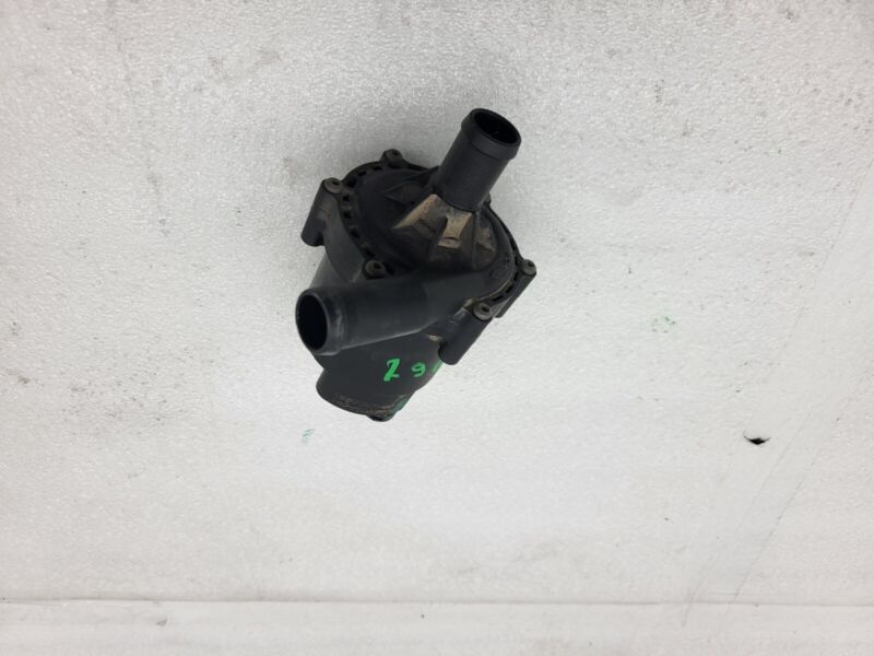 2012-2015 Tesla Model S MS Auxiliary Water Coolant Battery Cooling Pump Assembly