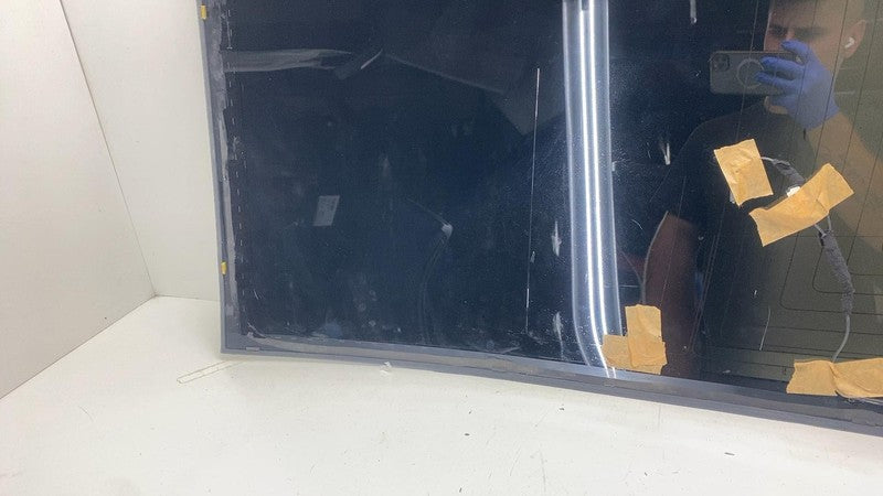 1472925-00-A 17-20 Model 3 Rear Trunk Panoramic Backlite Roof Glass Back Section 1472925-00-A
