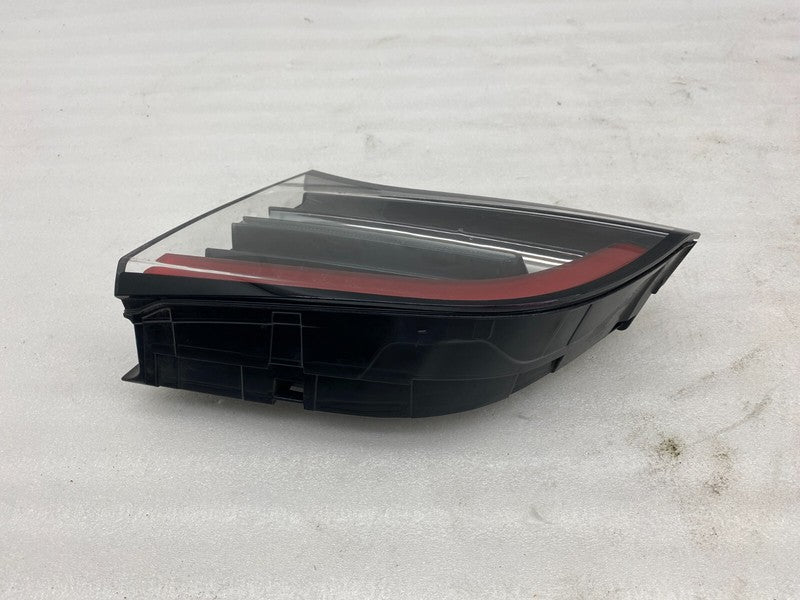 150208900B ⭕ 2017-2023 Model 3 Rear Right Inner Taillight LED Tail Lamp 4-Pin 1502089-00-B