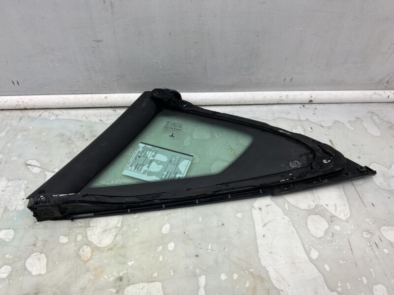 2012-2016 Tesla Model S MS Rear Driver Side Quarter Fixed Glass Left LH Assembly