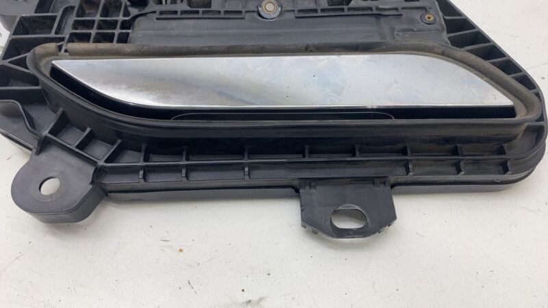 1100300-00-A 2016-2020 Tesla Model S MS Rear Passenger Side Exterior Door Handle Outer Right