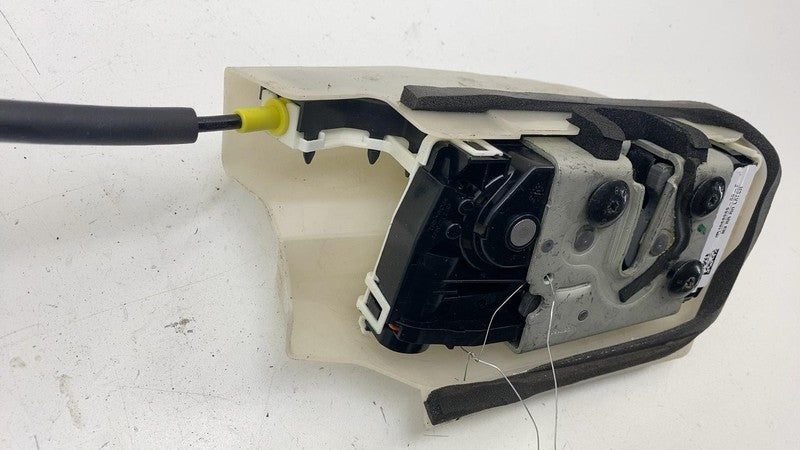 106896900F ⭕ 2017-2023 Tesla Model 3 M3 Rear Right Door Lock Latch Actuator RH 1068969-00-F