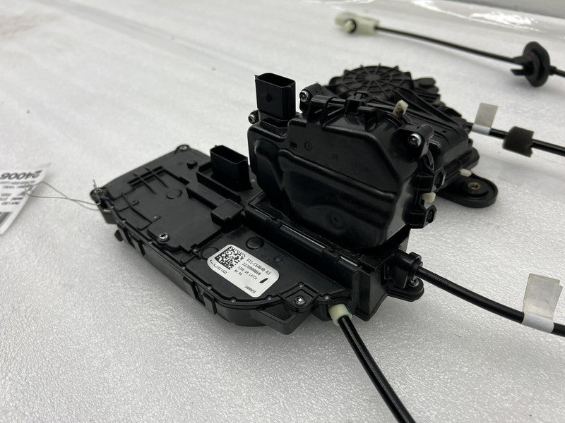 P11 C64040 03 ⭕22-24 Air Grand Touring Rear Passenger Side Door Lock Latch Right P11-C64040-03