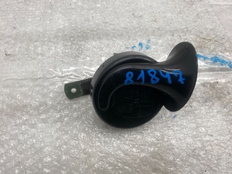 E1 0020046 2012-2020 Tesla Model S MS Seger Low Pitch Tone Horn 12V 410 Hertz with Bracket