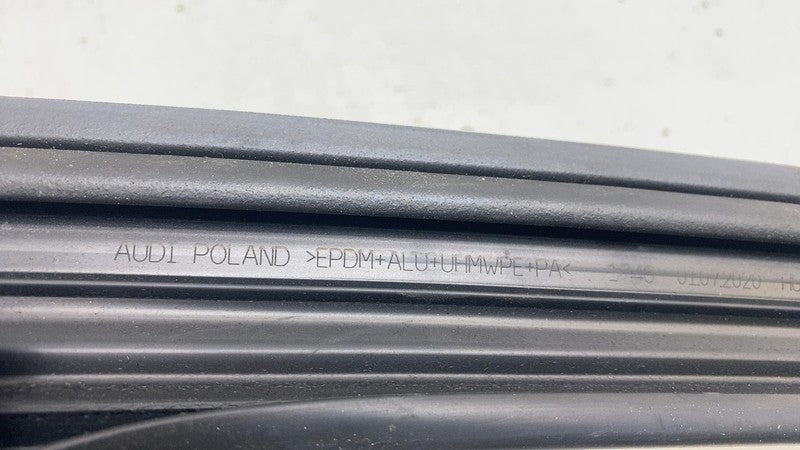 4KE 837 431 ⭕ 19-23 Audi E-Tron Quattro Front Left Door Window Glass Run Channel 4KE837431