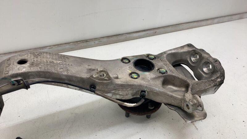 2012-2015 Tesla Model S MS Front Right Spindle Knuckle w/ Wheel Hub & Sensor RWD