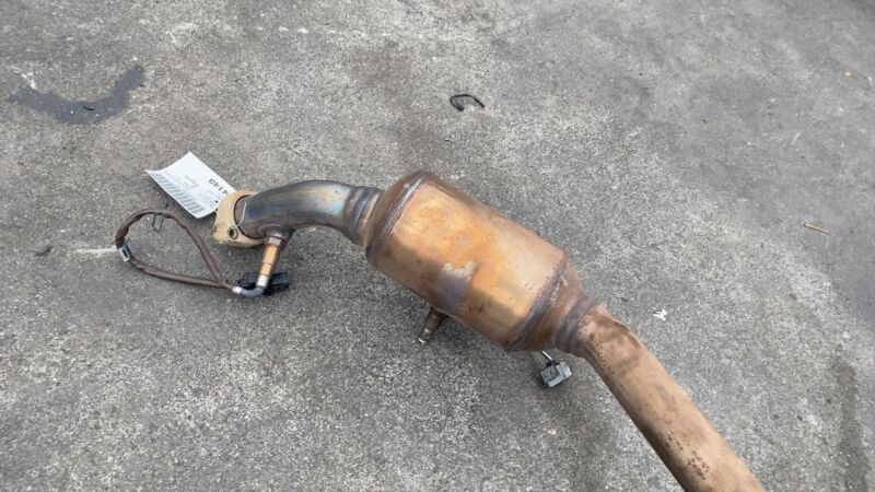 2012 2013 2014 2015 2016 Mercedes Benz E350 3.5 V6 Exhaust System Downpipe Right