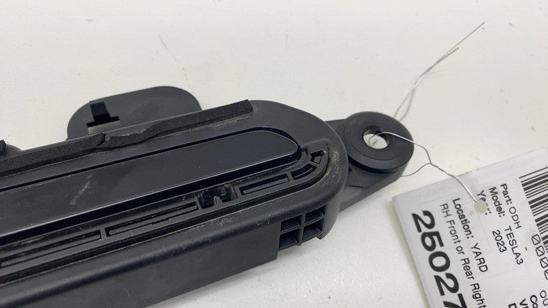 1528115-00-D 2020-2024 Tesla Model 3 Y Front or Rear Right Exterior Outer Door Handle Black