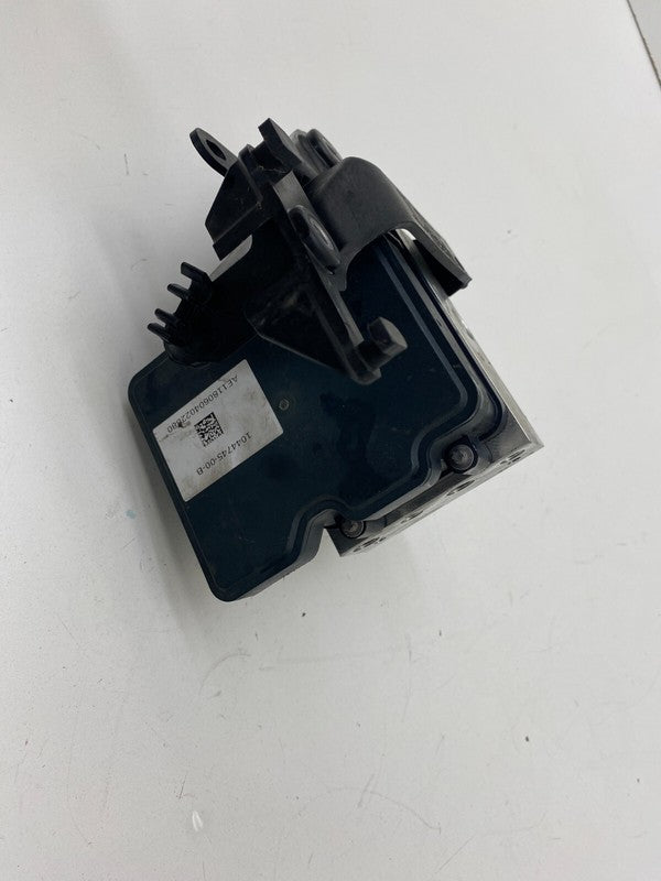 1044745 00 B ⭕ 20-23 Tesla Model Y Anti-Lock ABS Brake System Pump Unit Module 1044745-00-B