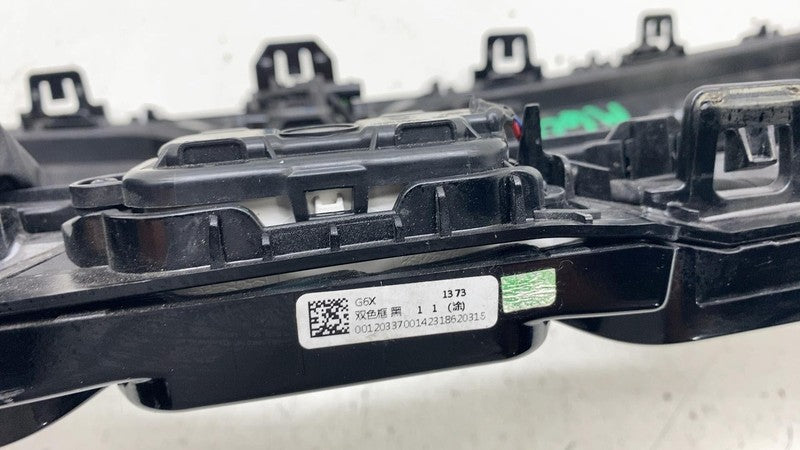 ⭕2024 2025 BMW 5-Series I5 M5 M60 Front Bumper Center Upper Grille 511