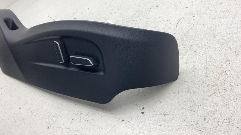 ⭕25-26 Tesla Model Y Front Right Seat Outboard Trim Panel w/ Switch 20