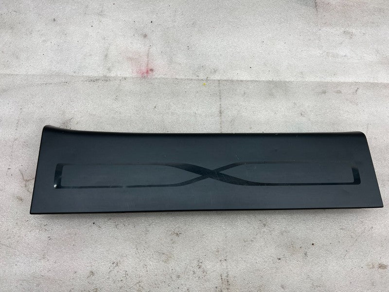 ⭕ 16-20 Tesla Model X Passenger Side Welcome Sill Plate Trim Right 105