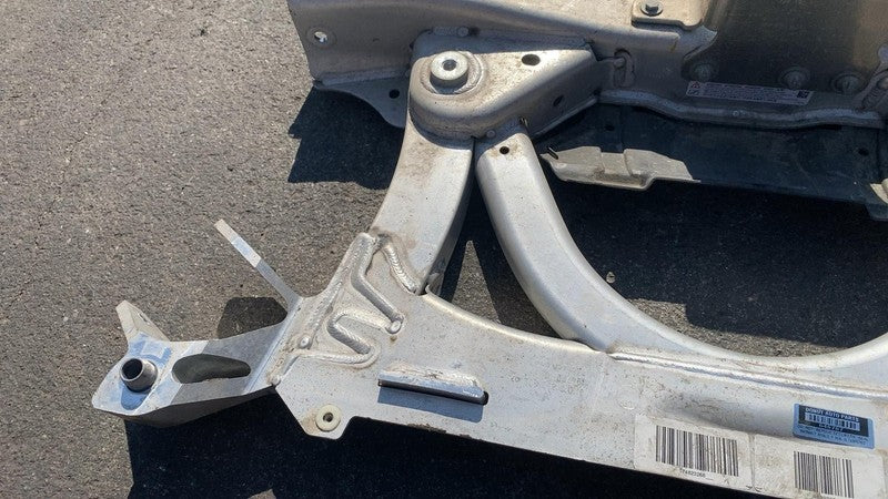 194772-10 ⭕ 14-20 BMW i3 I01 Front Suspension Subframe Engine Crossmember Cradle 6852483