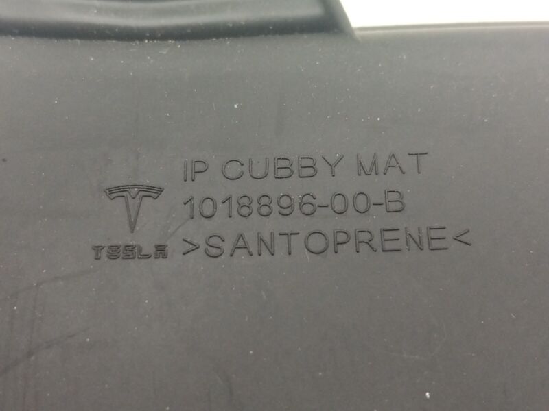 1018896 00 B ⭕ 12-15 Tesla Model S Front Dash Instrument Panel Upper Cubby Mat 1018896-00-B