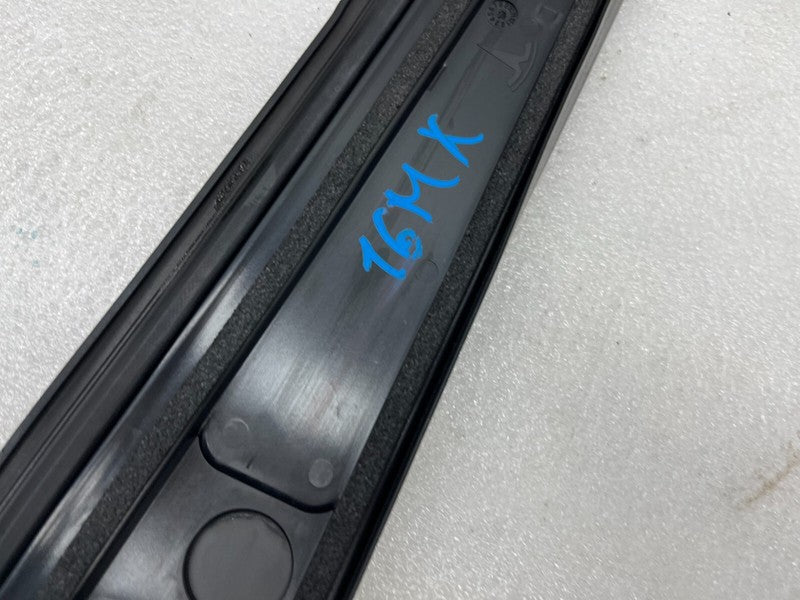 103236400C ⭕16-20 Model X Passenger Side B-Pillar Applique Glass Right w/ Seal 1032364-00-C