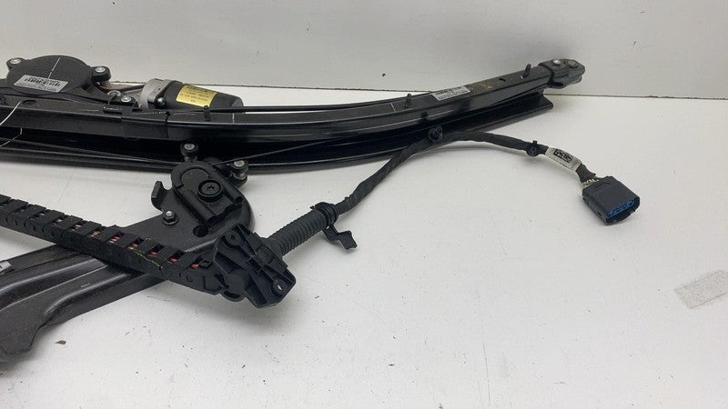 5926736AB ⭕ 17-25 Pacifica Rear Right Door Lower Roller Track w/ Motor & Module 68369596AA