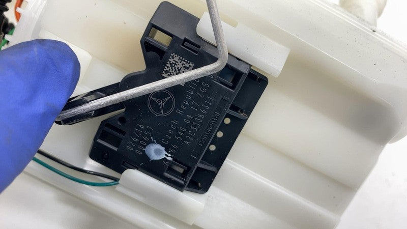 2016 2017 2018 2019 Mercedes-Benz GLE350 Fuel Gas Tank Pump Sending Sensor OEM
