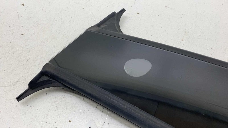 180765100B ⭕ 23-24 Model Y Right Exterior B-Pillar Applique Glass Trim RH AP4 1785300-00-B