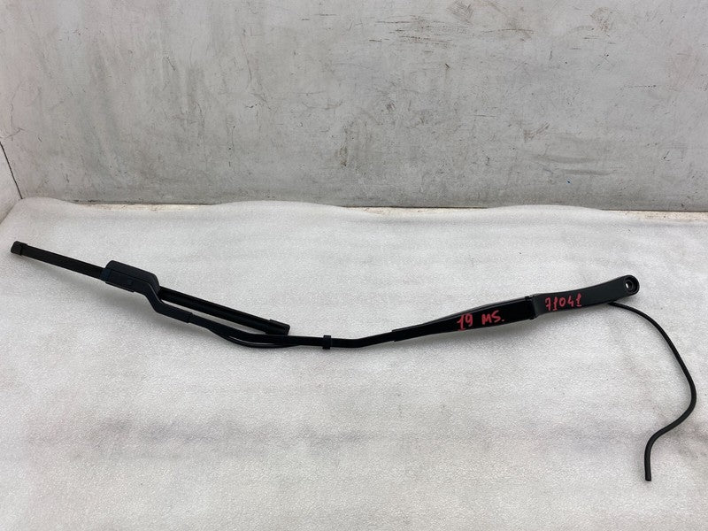 107672900B ⭕ 2017-2022 Tesla Model 3 Front Windshield Wiper Arm & Blade Right 1076729-00-B