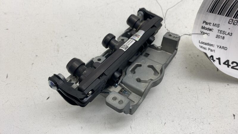 Does not apply ⭕ 17-23 Tesla Model 3 Front Windshield Forward Facing Adjustable Triple Camera