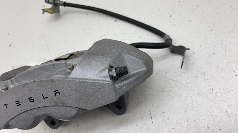 ⭕ 2024 2025 Tesla Model 3 Front Right Caliper w/ Brake Hose Line RH 13