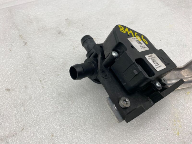600737000E 2016 2017 2018 2019 2020 Tesla Model S Coolant Pump Cooling Valve Actuator 4-Way