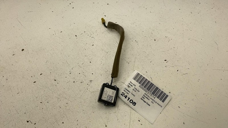 104786300A ⭕ 2016-2020 Tesla Model X MX Satellite Antenna Control Module Unit 1047863-00-A