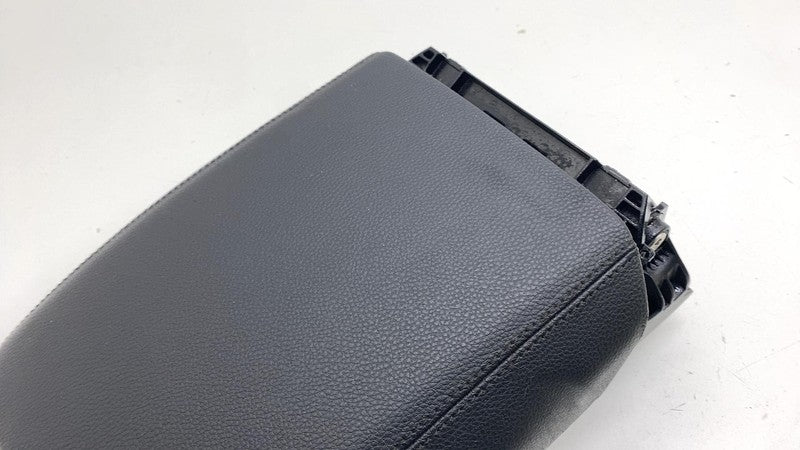 9Y0.864.101 ⭕ 2018-2024 Porsche Cayenne Front Center Console Armrest Lid Cover 9Y0864101 OEM