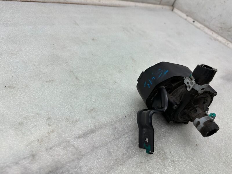 2016-2020 Tesla Model S MS Electric Auxiliary Coolant Water Pump w/ Bracket Assy