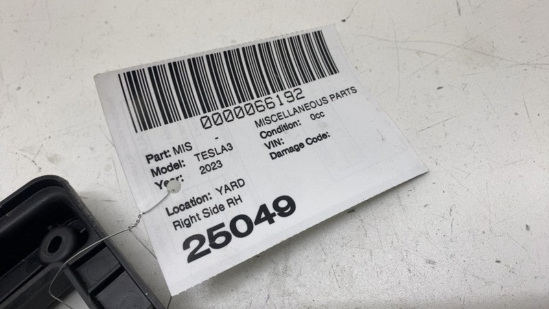 245.461-02 ⭕ 2017-2023 Tesla Model 3 M3 Right Headlight Bumper Support Bracket 245.461-02
