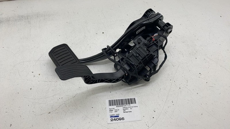 104469100D ⭕ 2017-2024 Model 3 Accelerator and Brake Foot Pedal w/ Switch Base 1044691-00-D