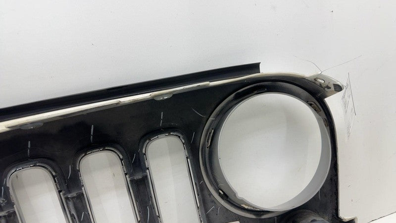 5NB84TRM ⭕ 07-18 Jeep Wrangler Front Bumper Radiator Grille Assembly White PW7 5NB84TRM
