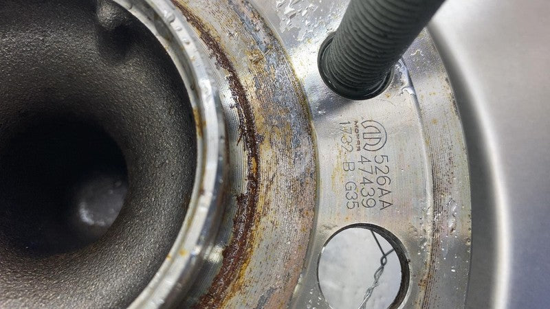 2017-2024 Chrysler Pacifica Rear Right Spindle Knuckle Hub w/ Dust Shield RH FWD