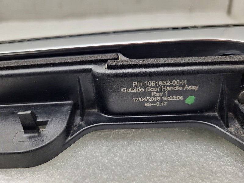 1081832 00 H ⭕17-20 Tesla Model 3 Front or Rear Exterior Door Handle Right Outer 1081832-00-H