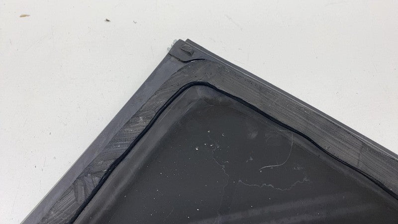108070600H ⭕ 2017-2020 Tesla Model 3 Rear Right Quarter Fixed Window Glass RH 1080706-00-H