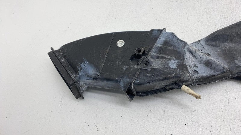 6166 7 388 733 2017-2022 BMW 530e G30 Front Passenger Windshield Cowl Water Drain Channel Right