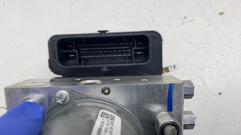 ⭕ 17-23 Tesla Model 3 Anti-Lock Brake System ABS Pump Module Unit 1044