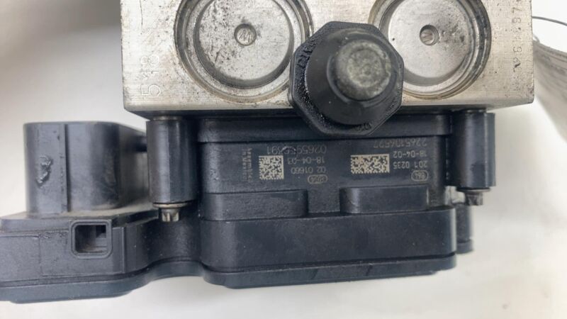 103779700D 2016-2020 Tesla Model S MS Anti-Lock ABS Brake Pump Module Assembly 1037797-00-D