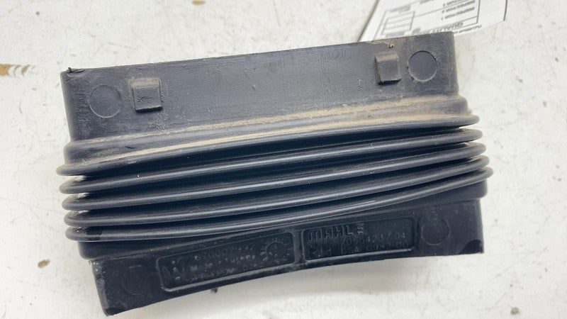 ⭕ 2014-2020 Maserati Ghibli Right Side Air Cleaner Intake Duct Sleeve