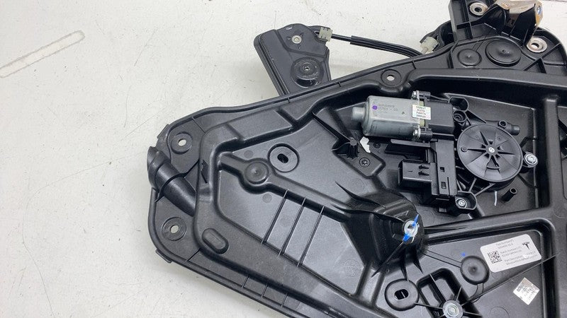 ⭕ 2025-2026 Tesla Model Y Rear Left Door Window Regulator & Motor 2004