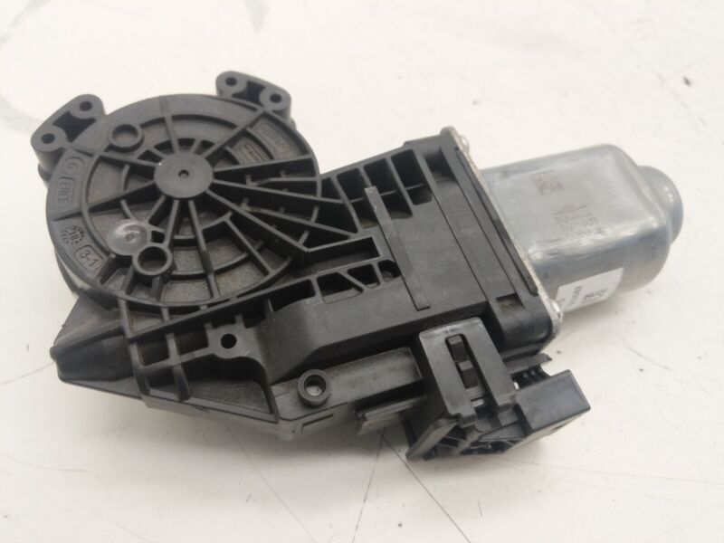 430106F0 2017-2023 Tesla Model 3 Rear Passenger Door Window Glass Regulator Motor Right