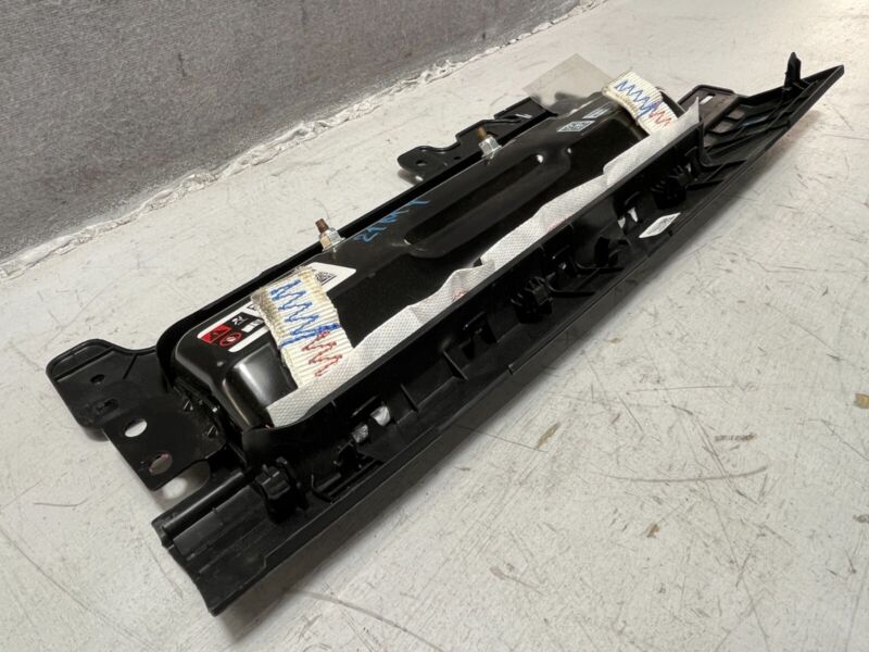 114375300A ❇️17-23 Tesla Model Y 3 Right Knee Airbag Passenger Safety Module RH OEM 1077826